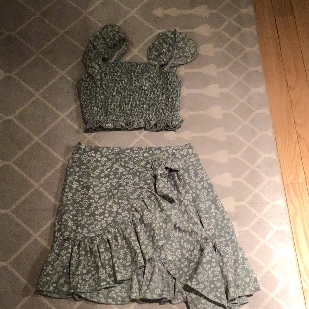Floral Green Two-Piece Set